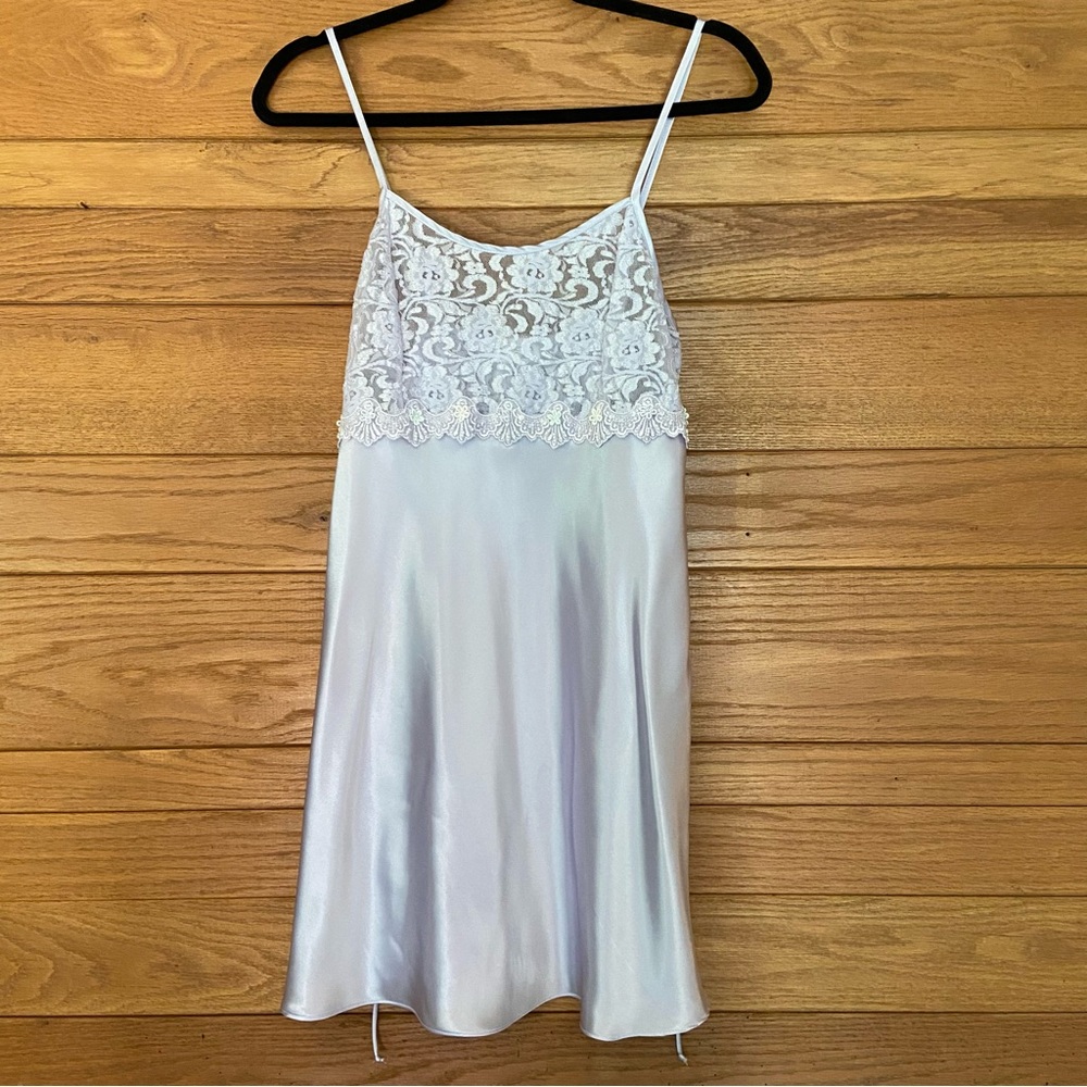 Vintage lavender lace top floral Cinema Etoile slip